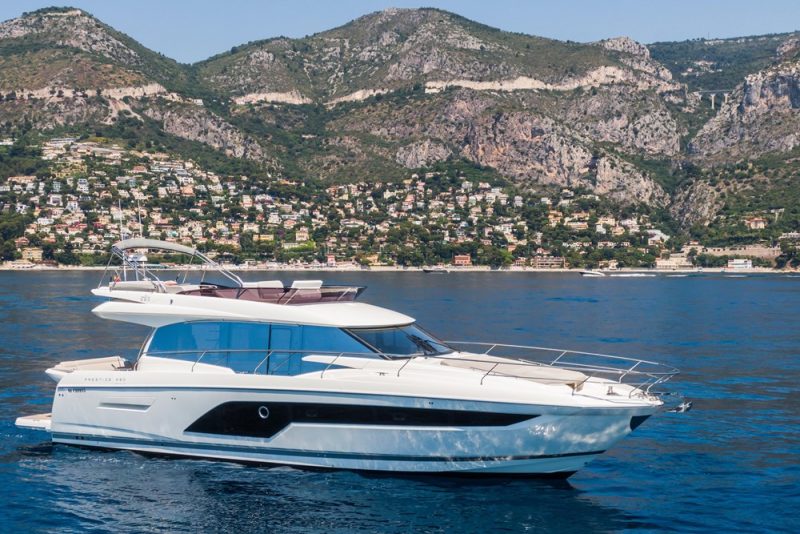Prestige 590