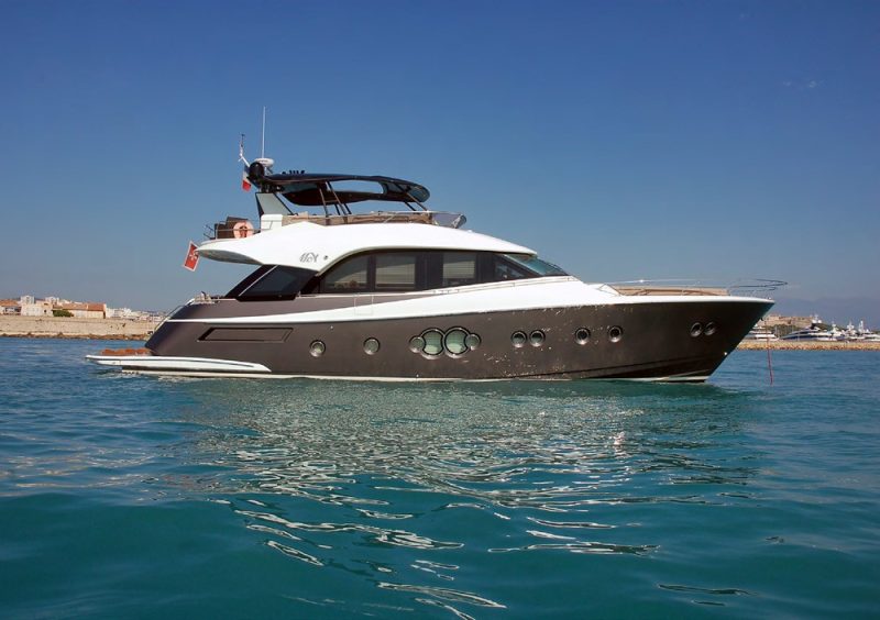 Monte Carlo Yachts 70
