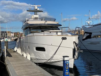 Azimut Magellano 53