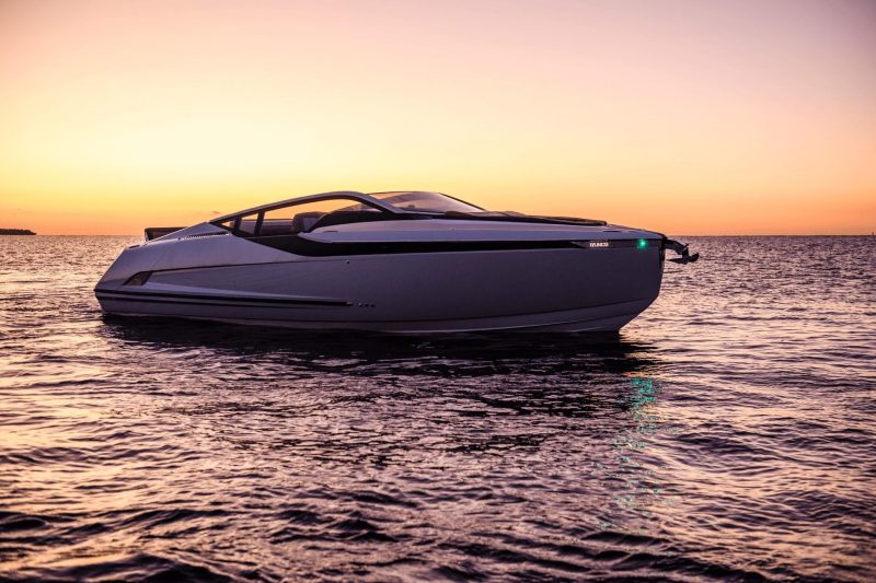 Fairline F-line 33