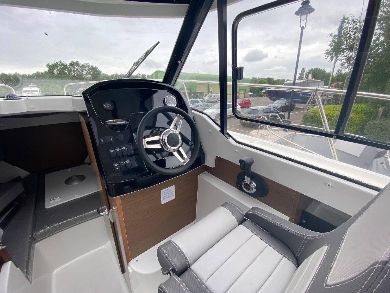 Jeanneau Merry Fisher 795