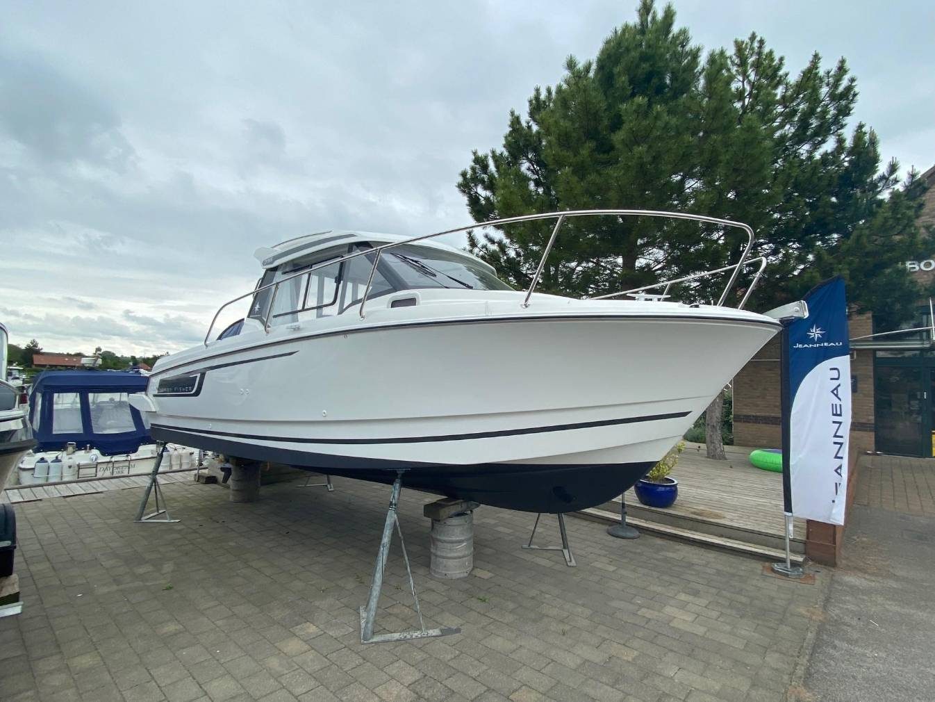 Jeanneau Merry Fisher 795