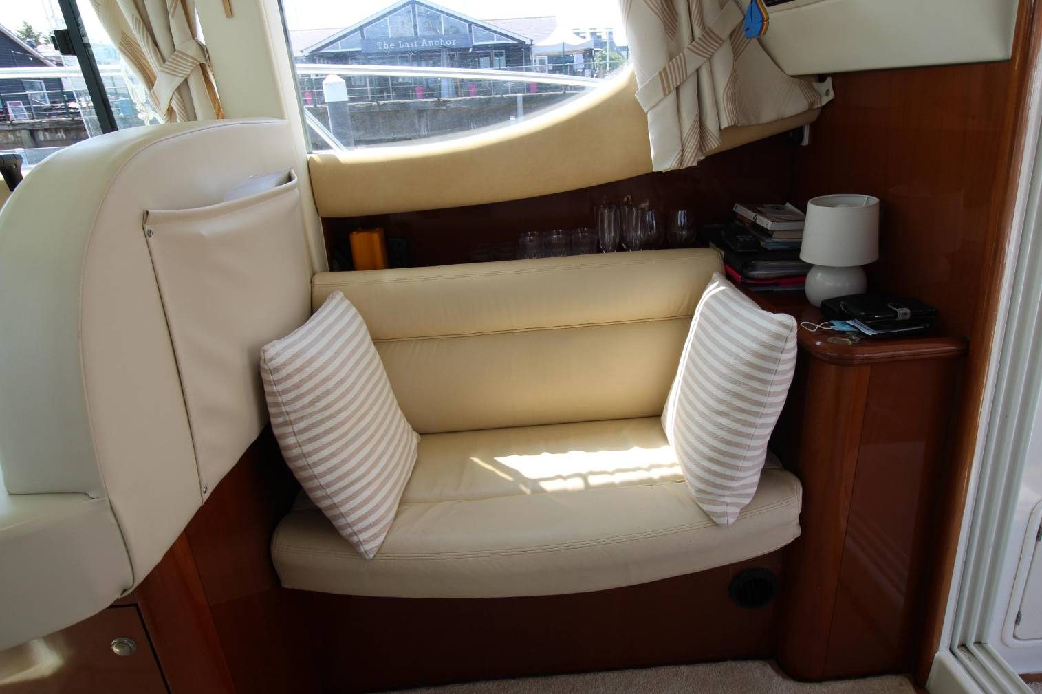 Jeanneau Prestige 32
