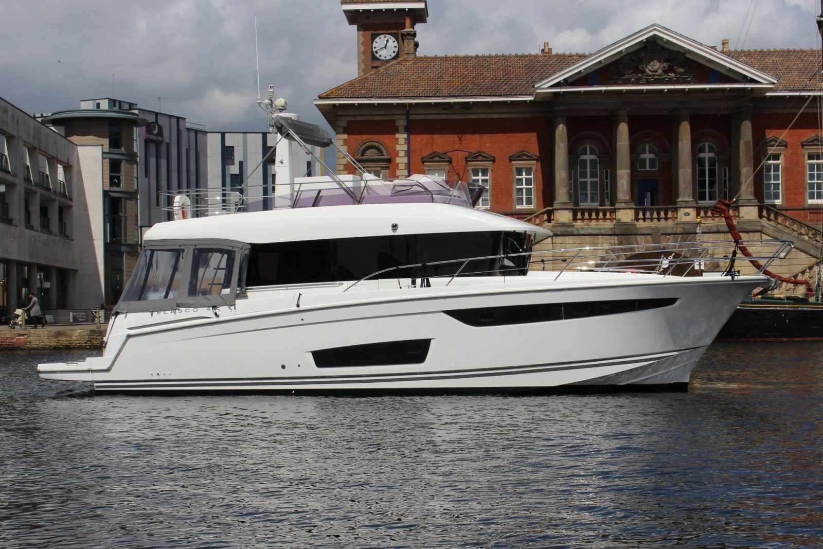 Jeanneau Velasco 43