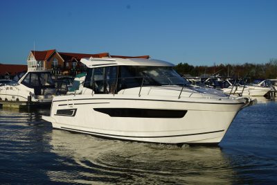 Jeanneau Merry Fisher 895