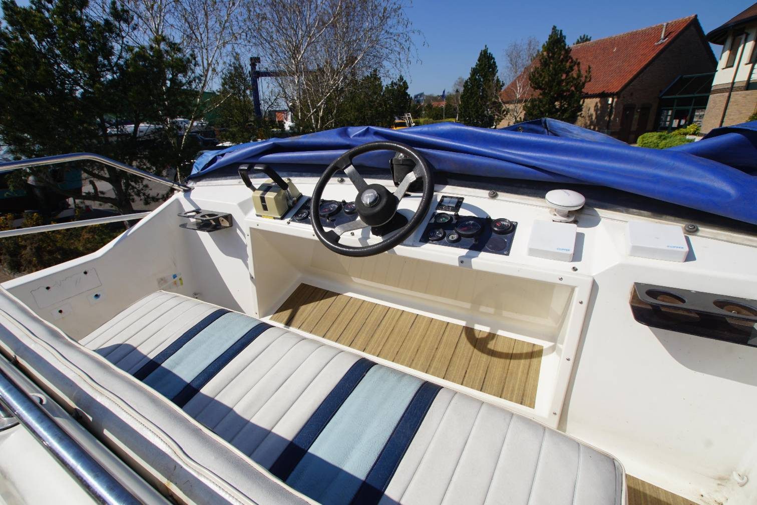 Fairline 32 Sedan