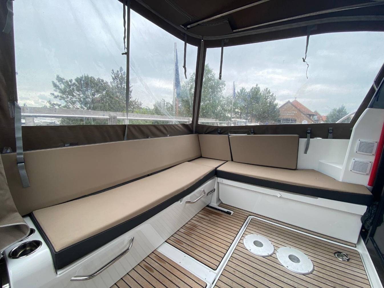 Jeanneau Merry Fisher 895