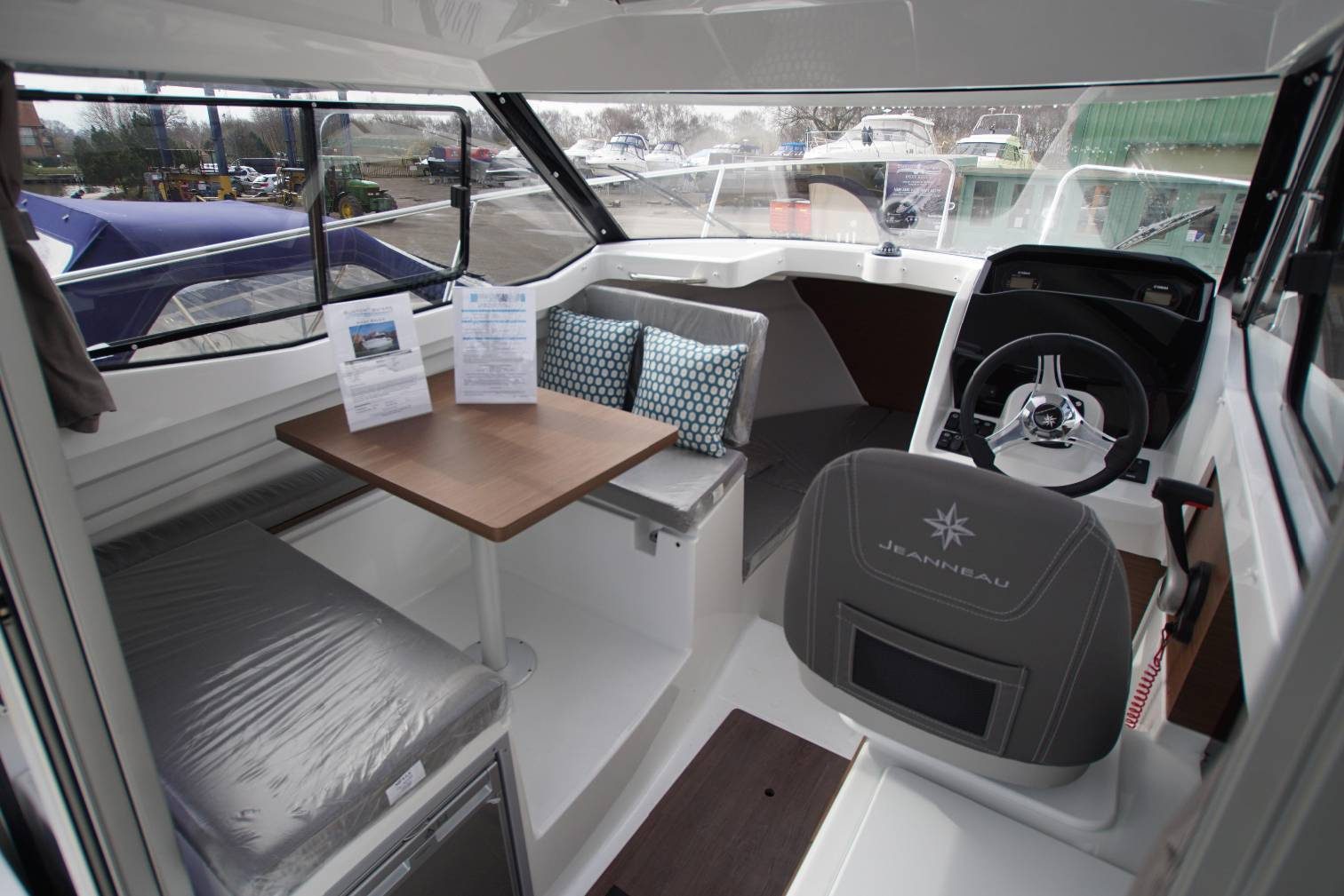 Jeanneau Merry Fisher 695