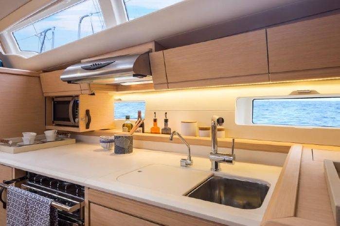 Jeanneau 54