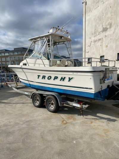 Bayliner Trophy 2052