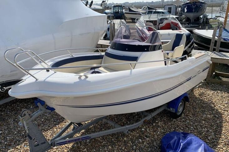 2014 Sport Yacht 520