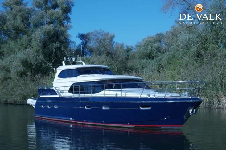 2010 Unico 1500 Pilothouse