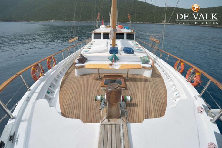 1996 24 M Exclusive Luxury Charter