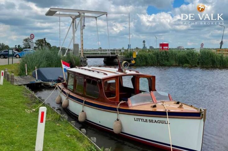 1962 23ft Cabin Cruiser