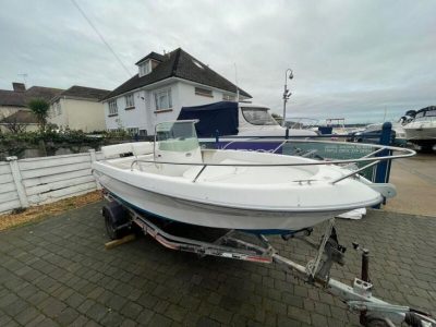 2002 Sessa Marine Key Largo 19