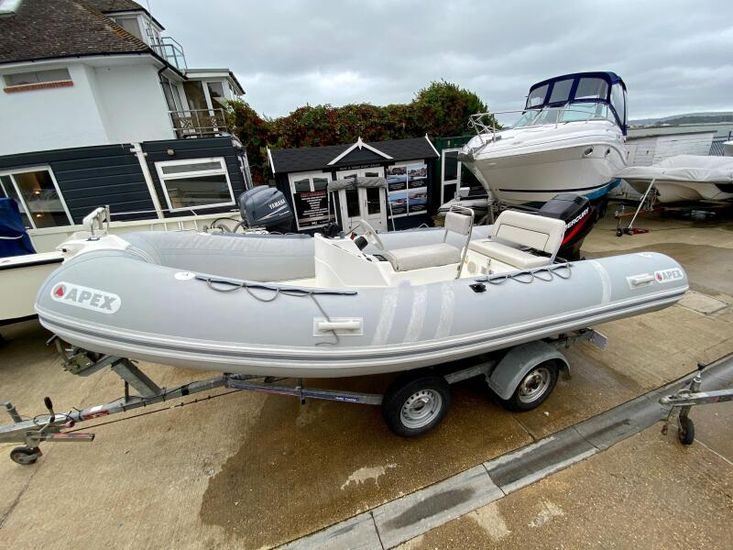 2001 Apex Inflatable A17