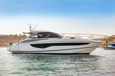2021 Princess V40