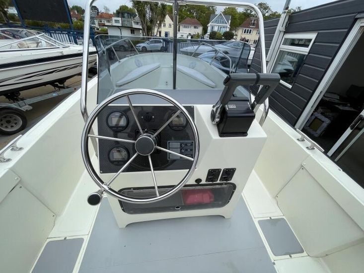 1994 Boston Whaler Outrage 22