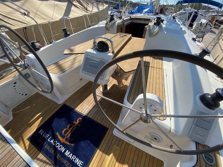 2015 Bavaria 37 Cruiser