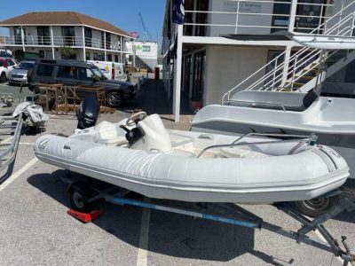 2004 Zodiac 420 Yachtline