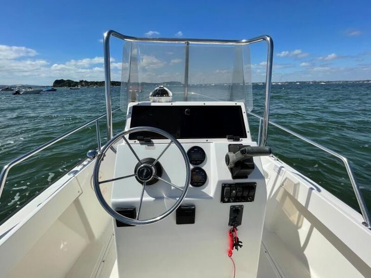 1998 Boston Whaler Outrage 17