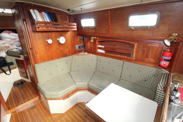 1989 Pacific Seacraft Crealock 37