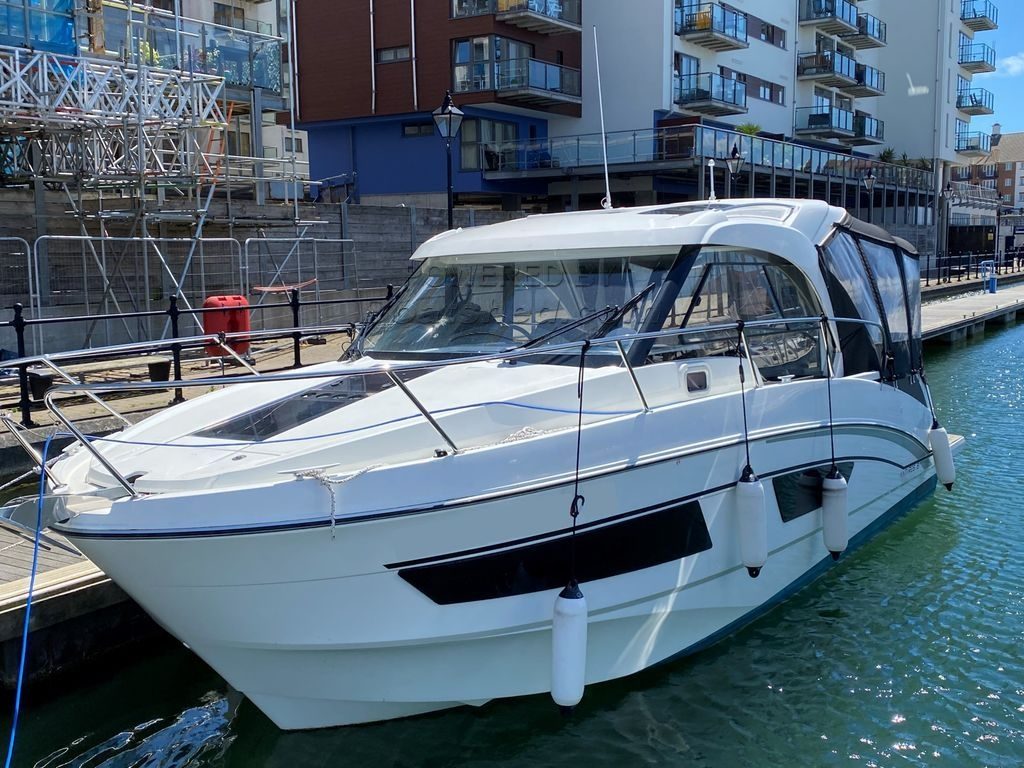Beneteau Antares 9 OB