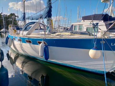 Wauquiez Amphitrite 43 Centre Cockpit