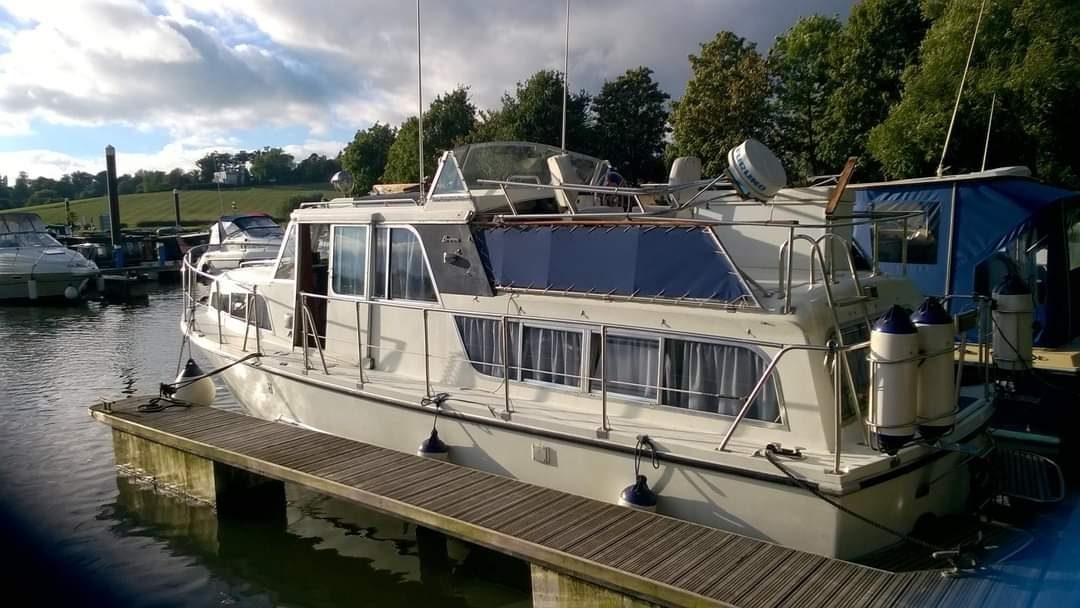 Broom Motor Cruiser 30
