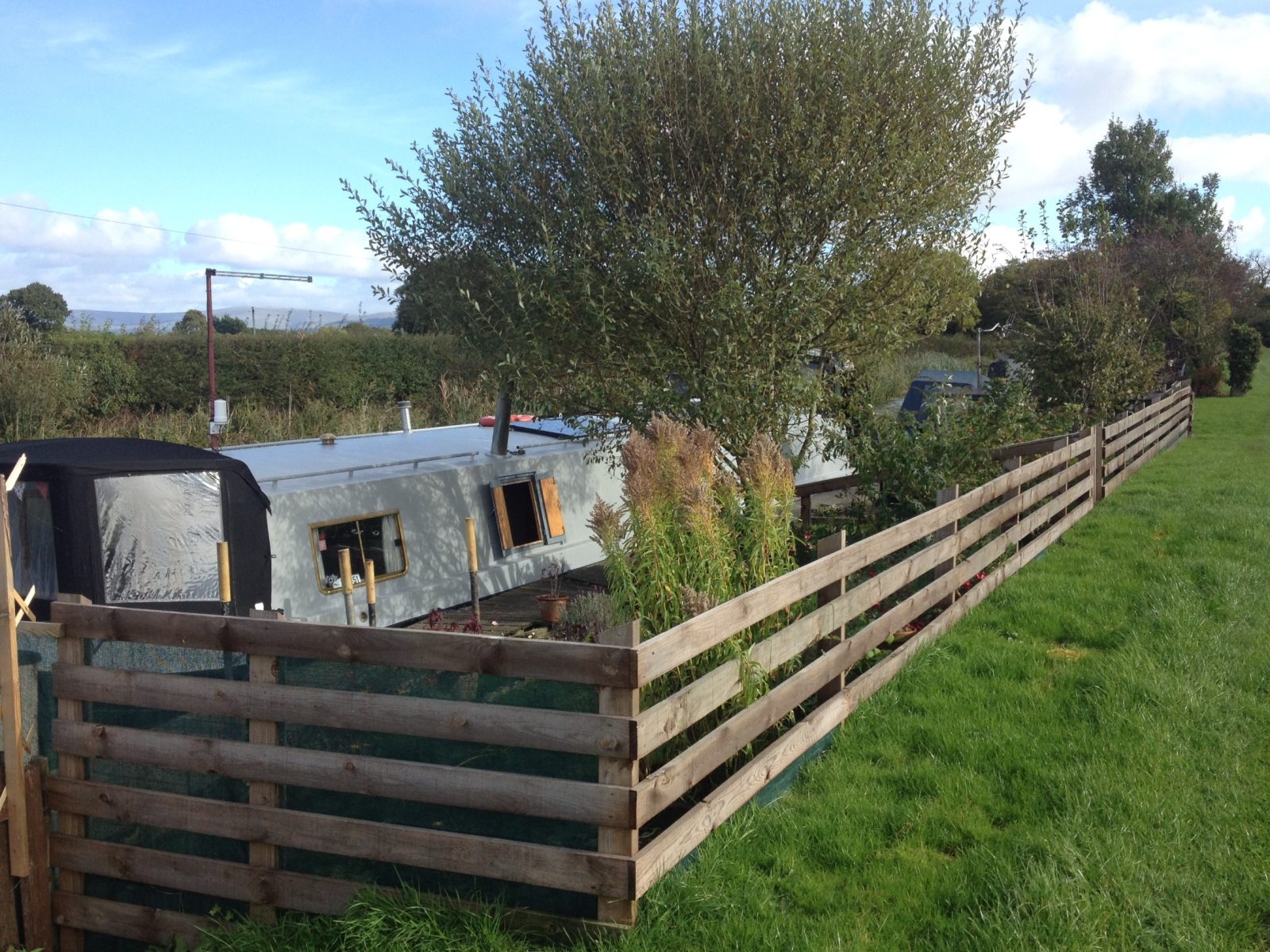 2005 60x12 Liverpool Widebeam & Rented Mooring