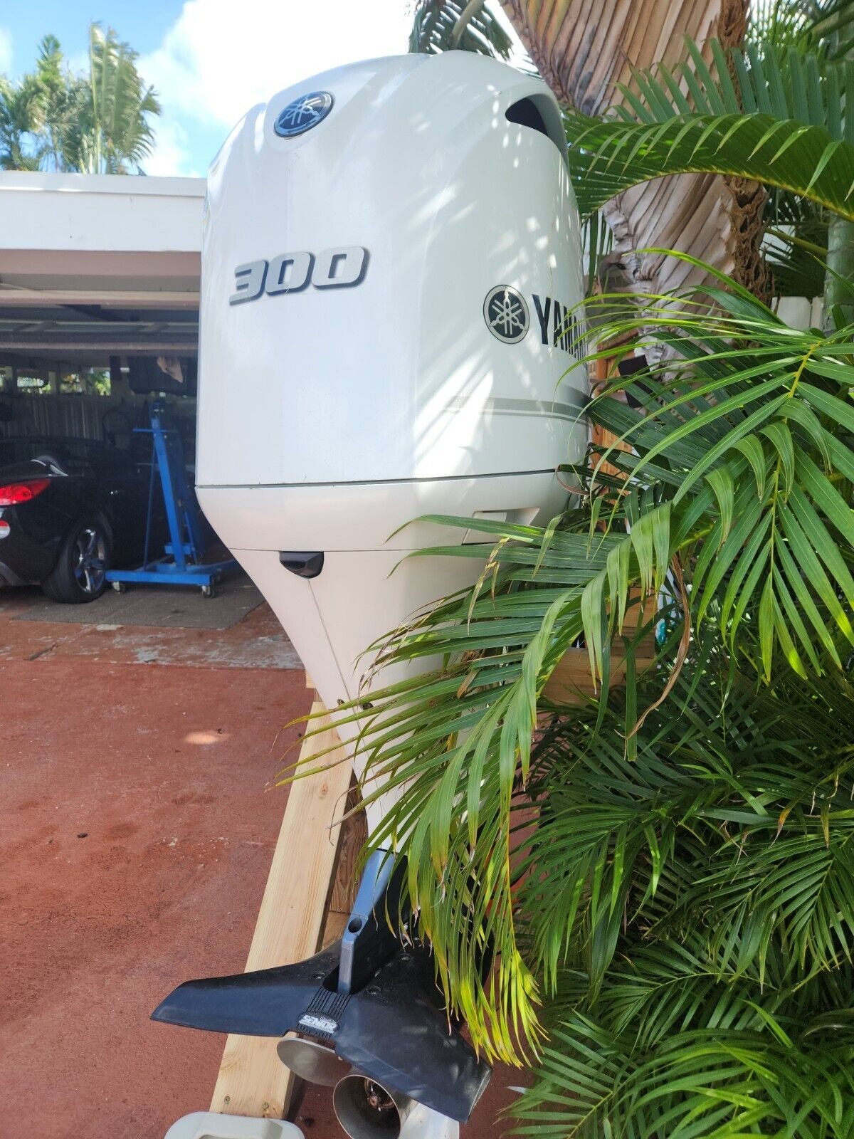 Used Yamaha 300 HP 4-Stroke Outboard Motor Engine