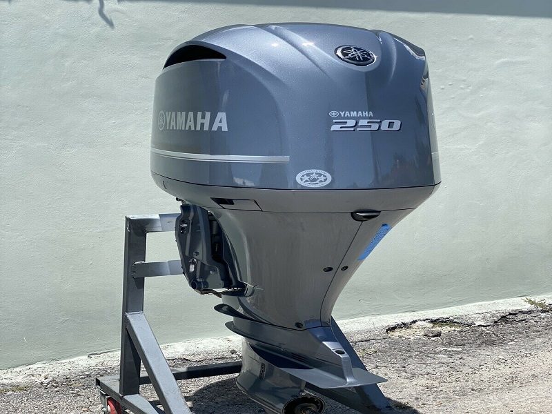 Used Yamaha 250 HP 4-Stroke Outboard Motor Engine