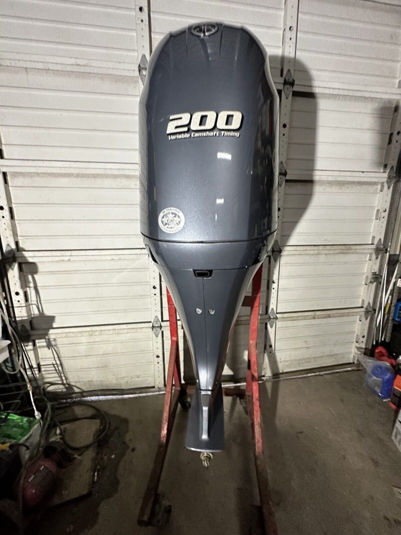 Used Yamaha 200 HP 4-Stroke Outboard Motor Engine