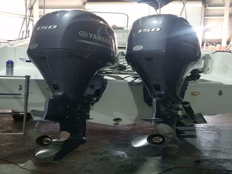 Twin Used Yamaha 150 HP 4-Stroke Outboard Motor Engine
