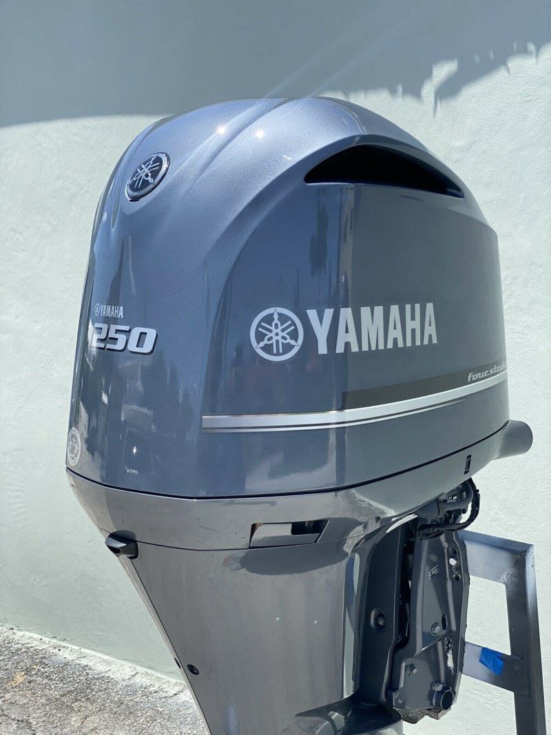 USED YAMAHA 250 HP 4 STROKE OUTBOARD MOTOR ENGINE