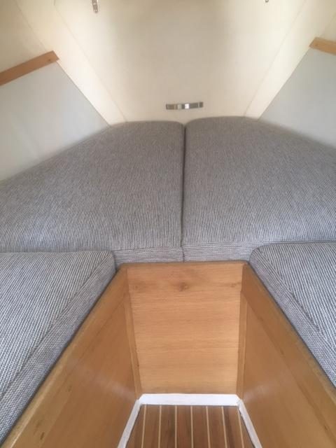 Macwester 27 sailing yacht