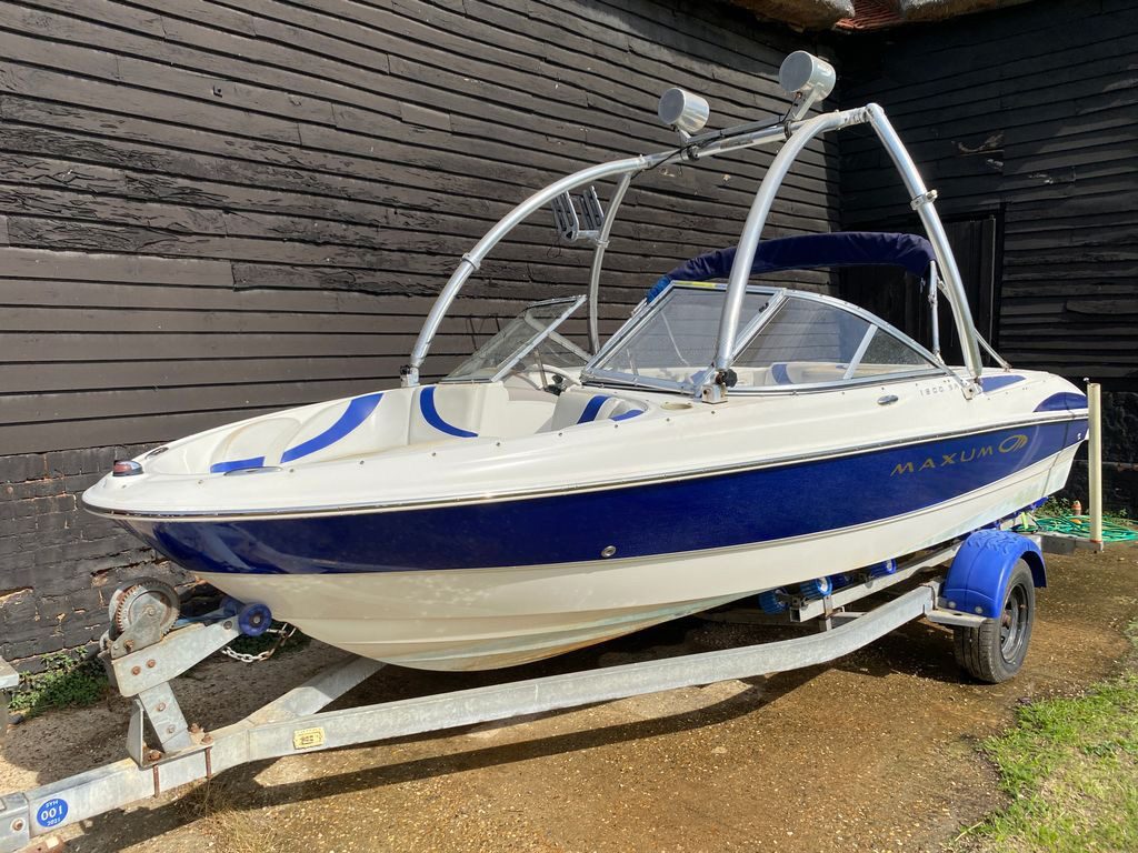 Maxum 1800 SR3