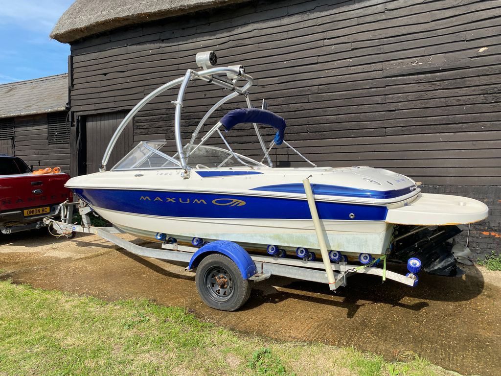 Maxum 1800 SR3