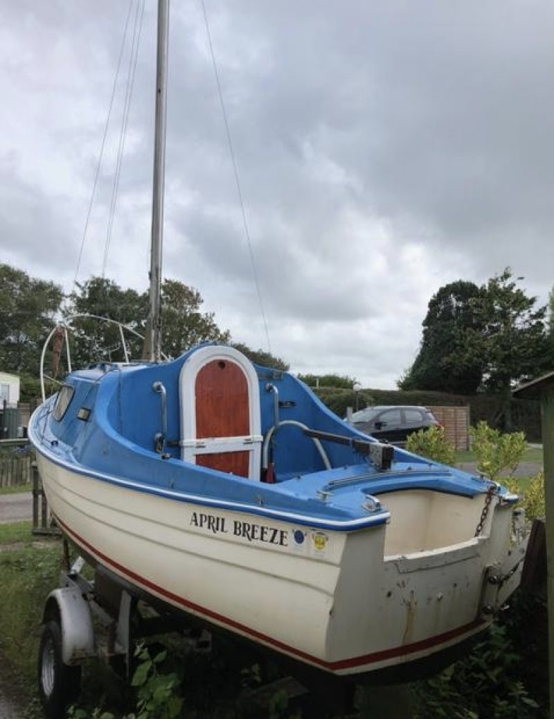 16FT SEASAFE DANDY + TRAILER + 1X 4HP MARINER OUTBOARDS