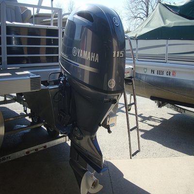 Super clean used Yamaha 115 HP 4 Stroke Outboard Motor Engine