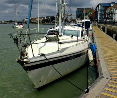 Southerly 95 Lifting keel Deck Saloon