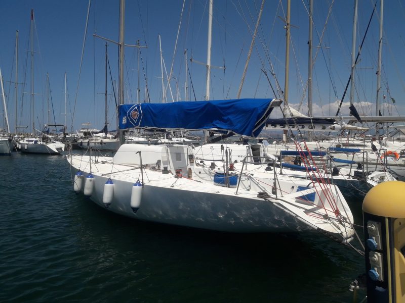 Racing boat for sale