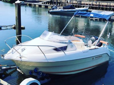 Quicksilver 470 Activ cruiser with trailer Weymouth Dorset uk
