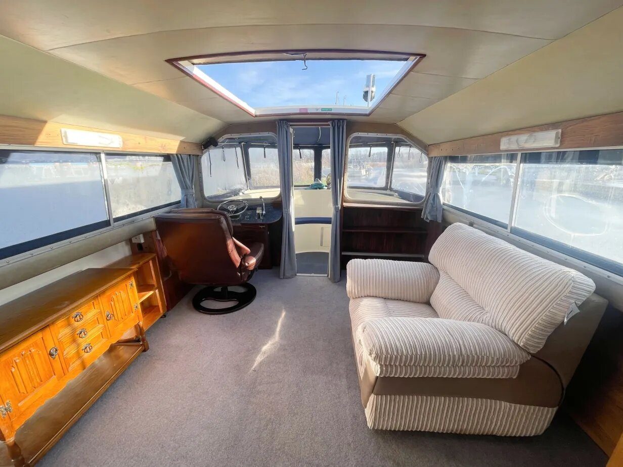 Bounty 44 Broads Cruiser Liveaboard
