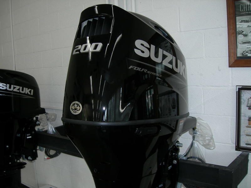 Suzuki Marine DF200 Outboard Engine