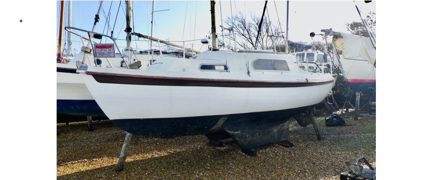 Russel Marine Vivacity 24 yacht